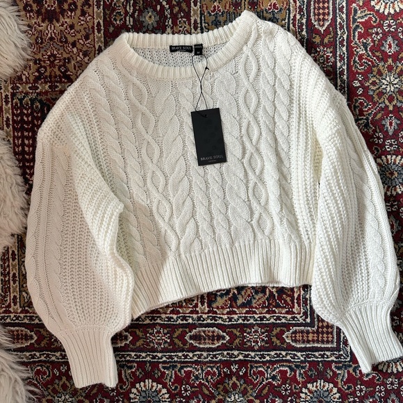 Sweaters - Bnwt, cable knit sweater